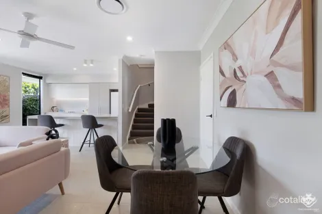 Property photo of 27/1 Citron Crescent Helensvale QLD 4212