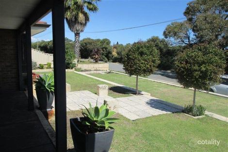 Property photo of 39 Oakover Way Heathridge WA 6027