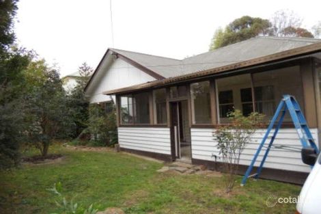 14 Noonan Gr, Woodend, VIC 3442