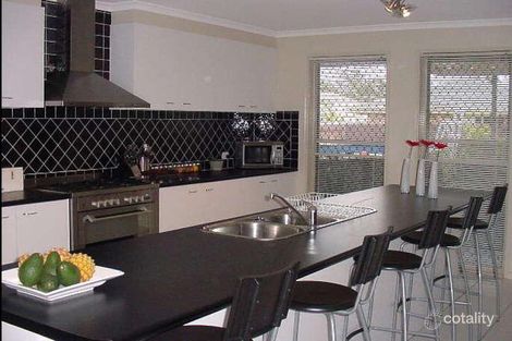 6 Edwin Dr, Landsborough, QLD 4550