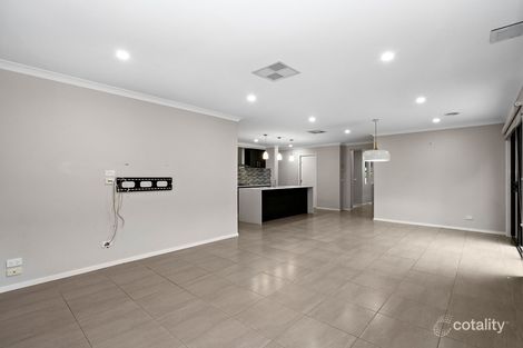 Property photo of 15 Cootamundra Road Doreen VIC 3754