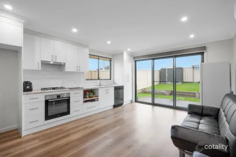 Property photo of 11 Narwee Link Nowra NSW 2541