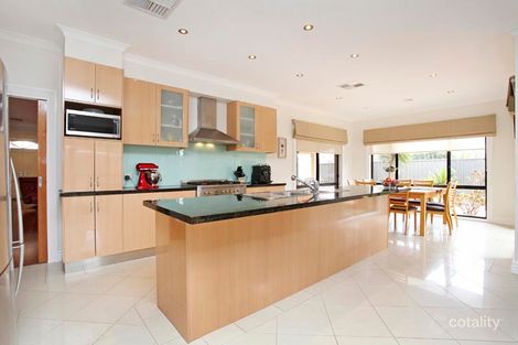 Property photo of 12 Whyalla Place Burnside VIC 3023