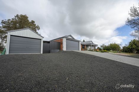 Property photo of 26 Robinia Way Kangaroo Gully WA 6255