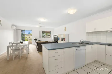 Property photo of 2/54 York Street Indooroopilly QLD 4068