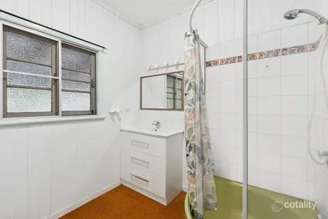 Property photo of 10 Face Street Park Avenue QLD 4701