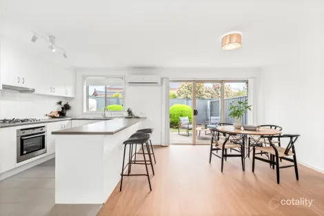 8 WATTLE CT, SEAFORD, SA 5169