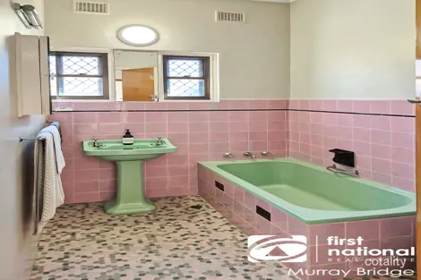 Property photo of 68 Standen Street Murray Bridge SA 5253