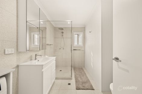 Property photo of 6/27 Wooloowin Avenue Wooloowin QLD 4030