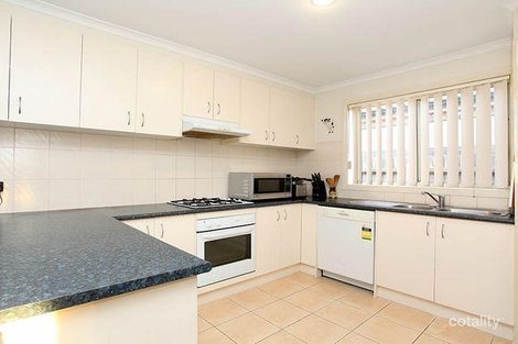 Property photo of 31 Geebung Road Cranbourne West VIC 3977