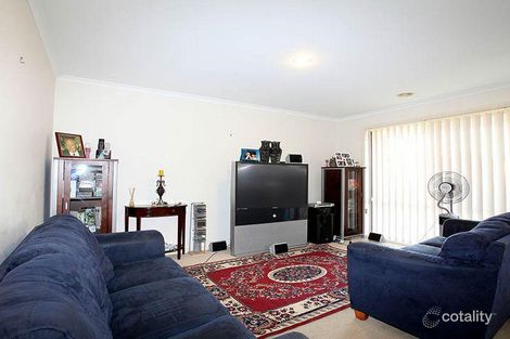 Property photo of 31 Geebung Road Cranbourne West VIC 3977