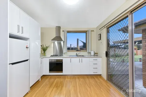 Property photo of 11 Tamar Road Springvale South VIC 3172