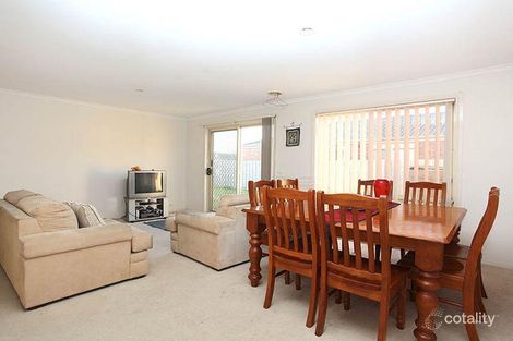 Property photo of 31 Geebung Road Cranbourne West VIC 3977