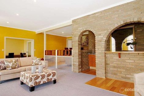 Property photo of 2 Buckland Crescent Keilor VIC 3036