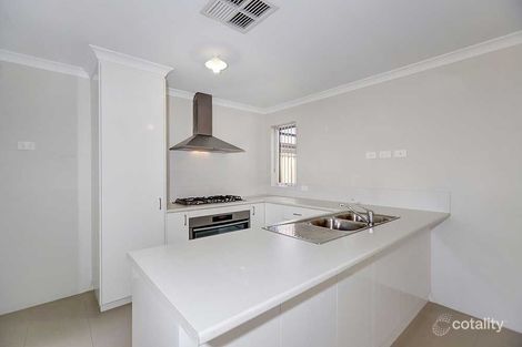 Property photo of 5/4 Abercorn Road Forrestfield WA 6058