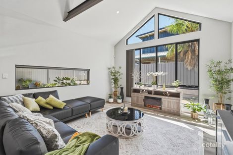 Property photo of 32 Gillam Way Beechboro WA 6063