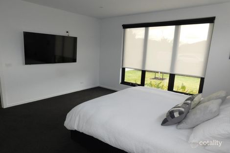 Property photo of 28 Dega Avenue Bentleigh East VIC 3165