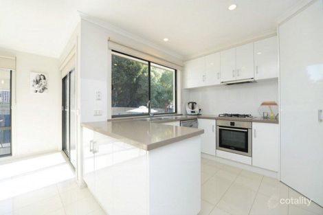 Property photo of 2/280 Jones Road Somerville VIC 3912