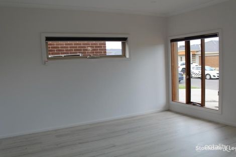 Property photo of 9 Hanover Street Point Cook VIC 3030