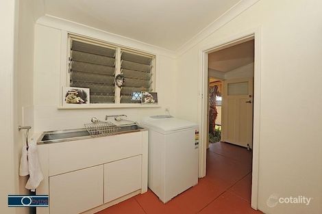 Property photo of 4 Woodley Crescent Melville WA 6156