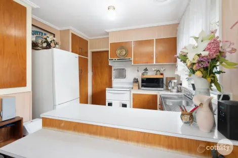 Property photo of 2 Godwin Street Wendouree VIC 3355