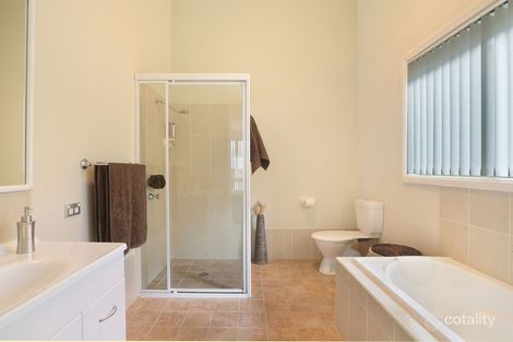 Property photo of 28 Glade Street Arcadia Vale NSW 2283