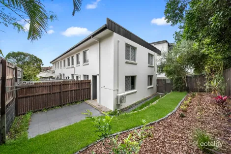 Property photo of 5/42 Nicklin Street Coorparoo QLD 4151