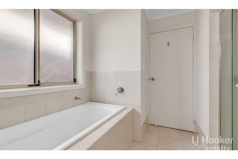 Property photo of 21 Overlander Way Smithfield SA 5114