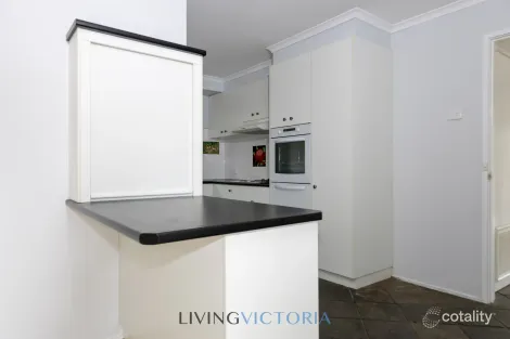 Property photo of 5 Oxford Close Sunbury VIC 3429