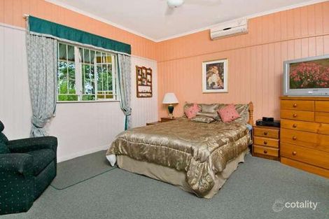 54 Shrapnel Rd, Cannon Hill, QLD 4170