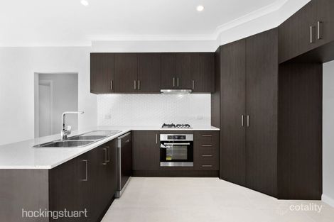 Property photo of 11 Chisholm Place Wyndham Vale VIC 3024