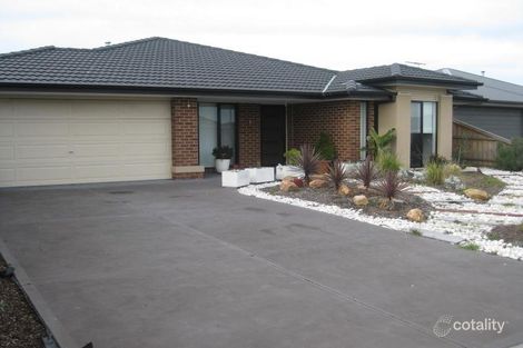 Property photo of 9 Carinya Court Cranbourne North VIC 3977