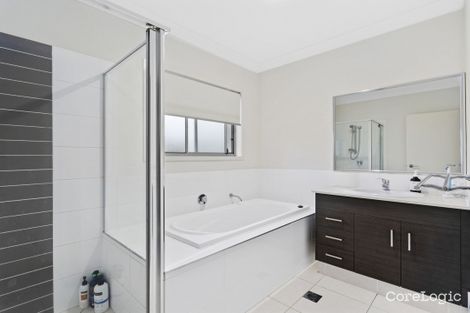 Property photo of 38 Wimmera Crescent Upper Coomera QLD 4209