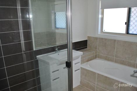 Property photo of 35 Burke And Wills Drive Gracemere QLD 4702