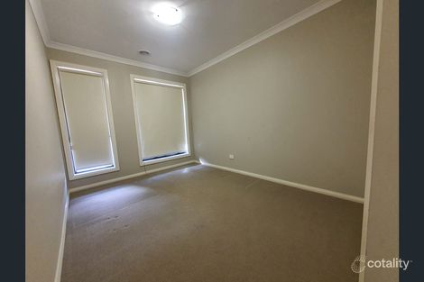 Property photo of 21 Robinson Drive Weir Views VIC 3338