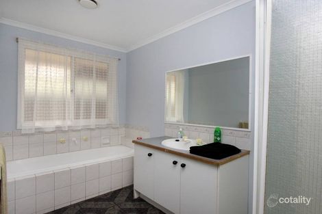 Property photo of 12 Barrow Court Hoppers Crossing VIC 3029
