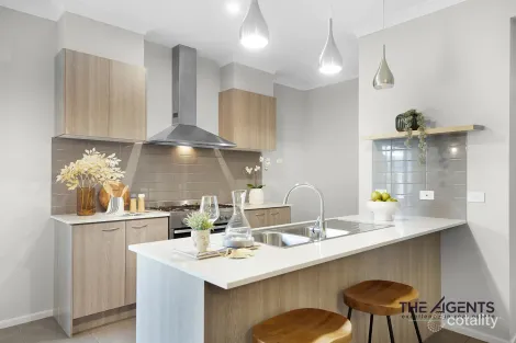 Property photo of 13 Rush Street Aintree VIC 3336