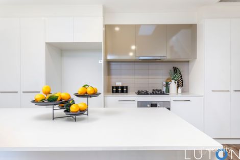 Property photo of 2/110 Eggleston Crescent Chifley ACT 2606
