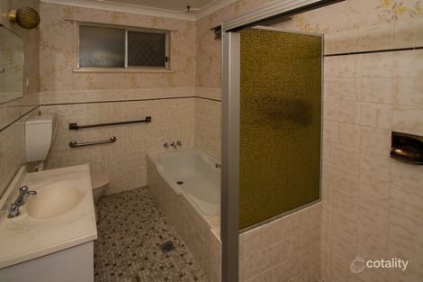 Property photo of 2 Goroka Place Orange NSW 2800