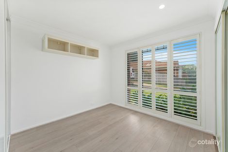 Property photo of 36 Silverleaf Row Menai NSW 2234