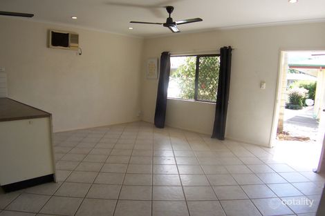 Property photo of 2/9 Gammie Close Edmonton QLD 4869