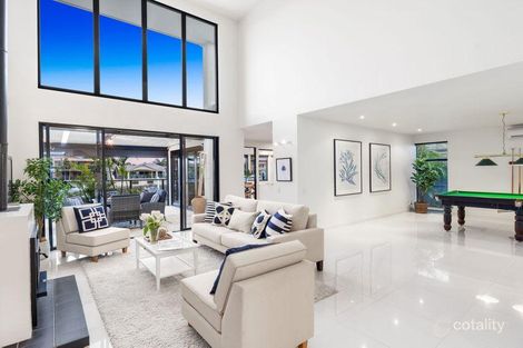 Property photo of 5 Downwind Court Birkdale QLD 4159