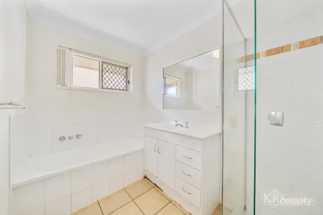 Property photo of 72 Bedivere Drive Ormeau QLD 4208