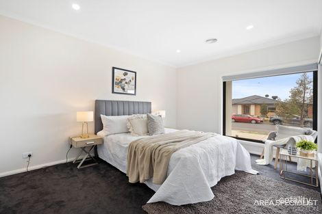 Property photo of 19 Murray Road Thornhill Park VIC 3335