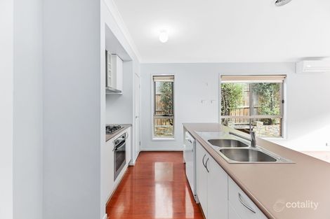 Property photo of 70 Belmont Crescent Pakenham VIC 3810