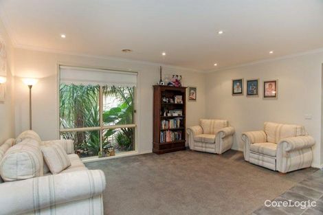 Property photo of 16 Hamilton Hume Parade Craigieburn VIC 3064