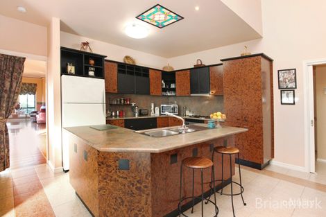 Property photo of 6 Mirambeek Road Hoppers Crossing VIC 3029