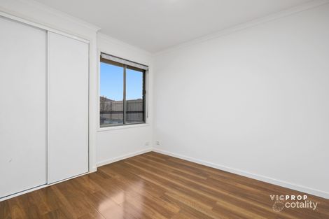 Property photo of 22 Gould Walk Truganina VIC 3029