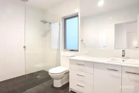 Property photo of 2/10 Loveridge Way South Morang VIC 3752