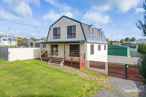 33 Winter St, Deloraine, TAS 7304